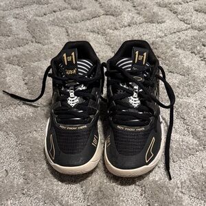 Lamelo Ball LB1 size 4.5